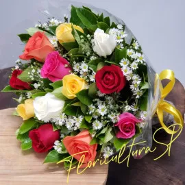 Buquê Jardins com 12 rosas